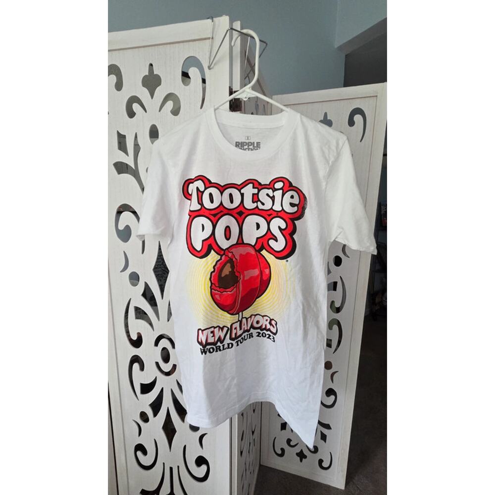 Tootsie Pops Shirt Small White Candy World Tour 2023 Graphic Tee New Flavors